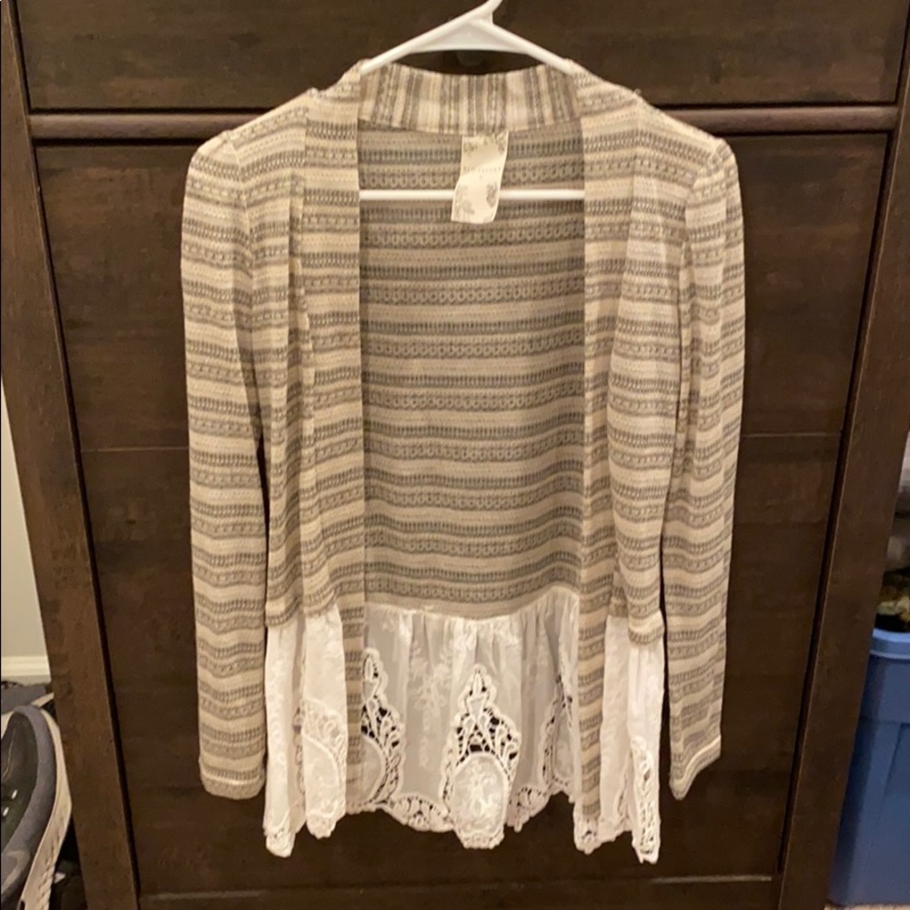 Striped cardigan with lace bottom